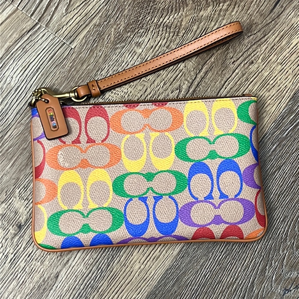 7” COACH WRISTLET